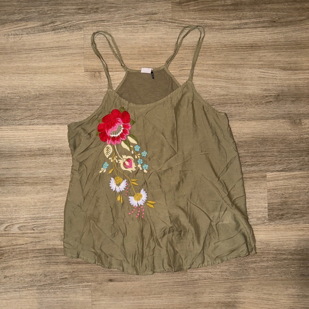 Akemi + Kin Anthropologie Tank Top Large Olive Green Floral Embroidered